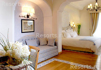 JW Marriott Capri Tiberio Palace Resort & Spa 8